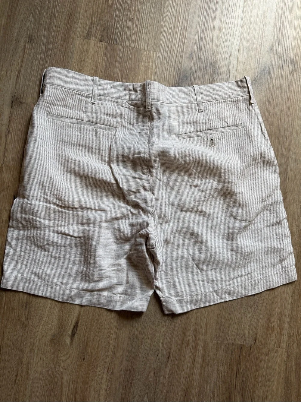 J. Crew Men's 100% Linen Light Beige Flat Front Shorts